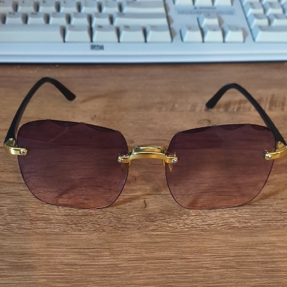 Diamond Cut Rimless Sunglasses | "Shattered" Edge Gold Tinted Shades - Picture 6 of 8